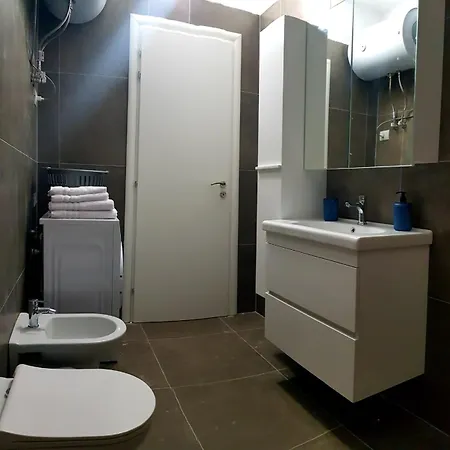 Eman Apartment Himare